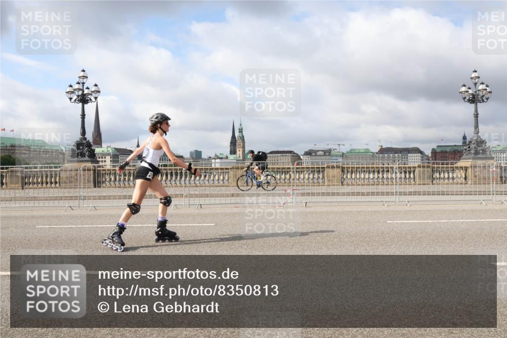 29.06.2025 - hella hamburg halbmarathon Lena Gebhardt http://msf.ph/oto/8350813 29.06.2025 09:09:24 Lombardsbrücke  meine-sportfotos.de