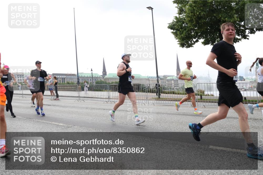 29.06.2025 - hella hamburg halbmarathon Lena Gebhardt http://msf.ph/oto/8350862 29.06.2025 10:38:41 Lombardsbrücke 1347, 12075, 56, 1232, 1390, 1451, 1457, 1596, 1721, 1742, 1791, 2113, 2151, 2498, 2524, 2534, 2576, 2660, 2693, 3010, 3094, 3095, 3216, 3286, 3307, 3323, 3338, 3635, 3636, 3716, 3726, 3777, 3841, 3927, 4028, 4139, 4155, 4159, 4257, 4259, 4260, 4316, 4320, 4883, 4964, 5085, 5089, 5155, 5300, 5617, 5684, 5735, 5913, 6200, 6695, 6696, 6751, 6875, 6930, 7117, 7148, 7263, 7371, 7561, 7692, 7849, 7868, 8367, 8783, 9708, 10554 meine-sportfotos.de