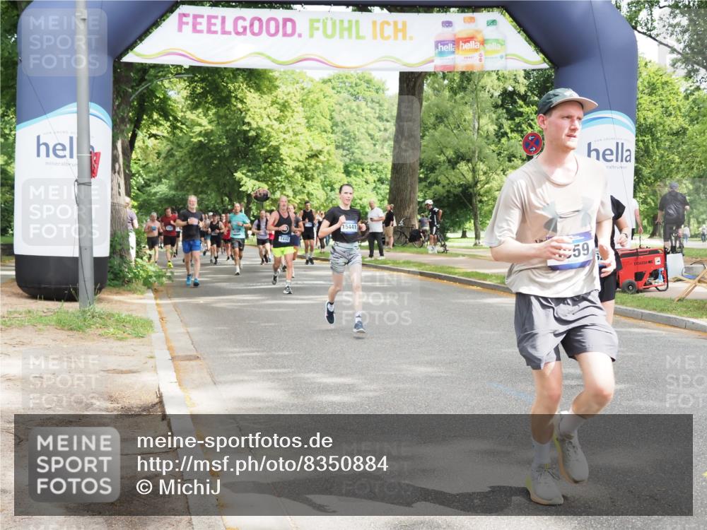 29.06.2025 - hella hamburg halbmarathon MichiJ http://msf.ph/oto/8350884 29.06.2025 10:41:08 Zwischen KM18-KM19 1482, 1870, 2346, 2518, 3059, 3096, 3819, 5259, 5866, 6294, 6629, 8487, 8973, 9227, 12632, 12909, 14036, 14592, 15441, 18590, 18715, 19067 meine-sportfotos.de