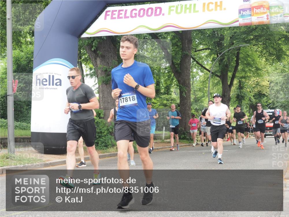 29.06.2025 - hella hamburg halbmarathon KatJ http://msf.ph/oto/8351006 29.06.2025 10:50:53 Zwischen KM18-KM19 1531, 4945 meine-sportfotos.de