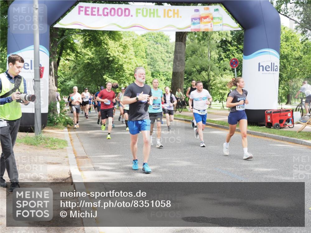 29.06.2025 - hella hamburg halbmarathon MichiJ http://msf.ph/oto/8351058 29.06.2025 10:41:13 Zwischen KM18-KM19 1422, 1442, 2518, 3059, 6294, 6374, 6629, 11789, 12632, 14702, 15441, 18380 meine-sportfotos.de