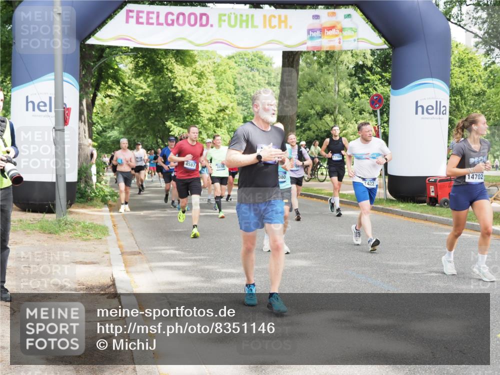 29.06.2025 - hella hamburg halbmarathon MichiJ http://msf.ph/oto/8351146 29.06.2025 10:41:13 Zwischen KM18-KM19 1422, 1442, 2518, 3059, 6294, 6374, 6629, 11789, 12632, 14702, 15441, 18380 meine-sportfotos.de