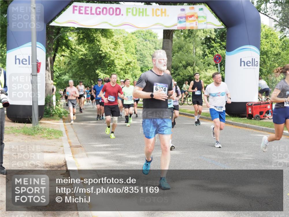 29.06.2025 - hella hamburg halbmarathon MichiJ http://msf.ph/oto/8351169 29.06.2025 10:41:13 Zwischen KM18-KM19 1422, 1442, 2518, 3059, 6294, 6374, 6629, 11789, 12632, 14702, 15441, 18380 meine-sportfotos.de