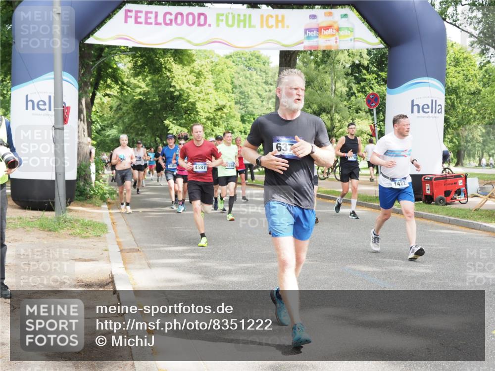 29.06.2025 - hella hamburg halbmarathon MichiJ http://msf.ph/oto/8351222 29.06.2025 10:41:14 Zwischen KM18-KM19 1422, 1442, 3059, 4587, 6294, 6374, 6629, 9922, 11789, 12632, 14702, 14909, 15441, 17765, 18380 meine-sportfotos.de