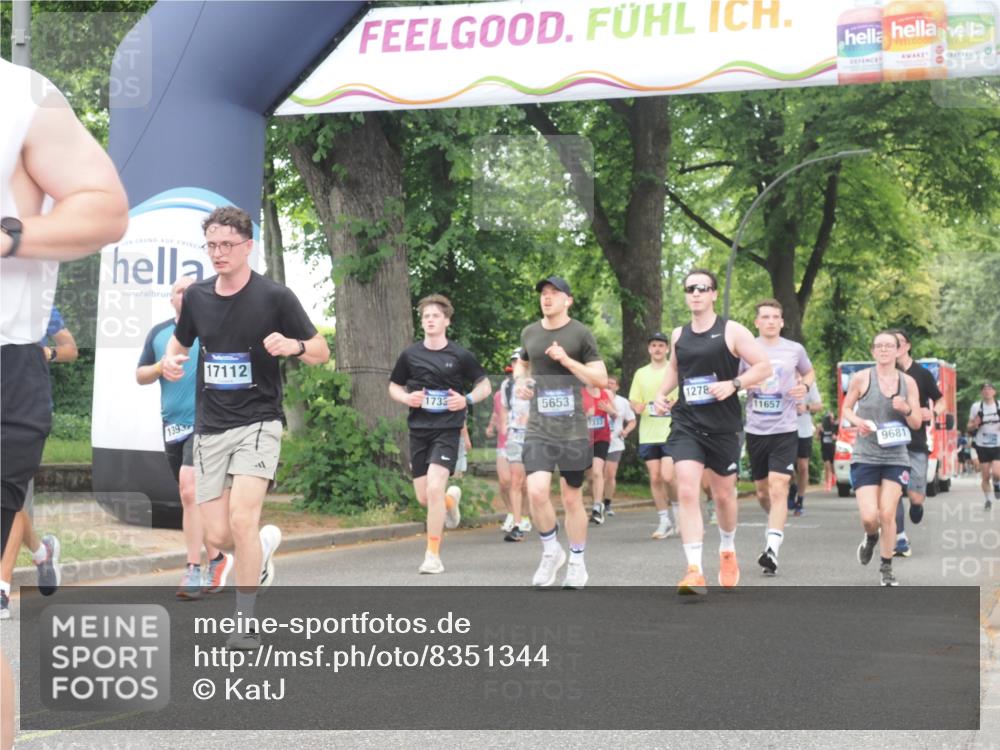 29.06.2025 - hella hamburg halbmarathon KatJ http://msf.ph/oto/8351344 29.06.2025 10:50:57 Zwischen KM18-KM19 1212, 1531, 1733, 2463, 5653 meine-sportfotos.de