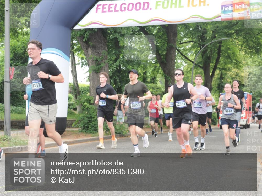 29.06.2025 - hella hamburg halbmarathon KatJ http://msf.ph/oto/8351380 29.06.2025 10:50:57 Zwischen KM18-KM19 1212, 1531, 1733, 2463, 5653 meine-sportfotos.de