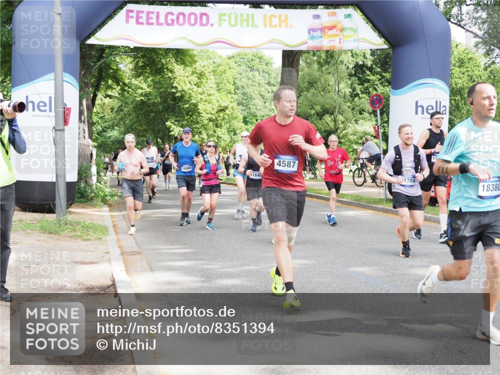 29.06.2025 - hella hamburg halbmarathon MichiJ http://msf.ph/oto/8351394 29.06.2025 10:41:15 Zwischen KM18-KM19 1422, 1442, 2630, 3059, 4587, 6374, 8698, 9922, 11789, 14702, 14909, 15441, 17765, 18380 meine-sportfotos.de