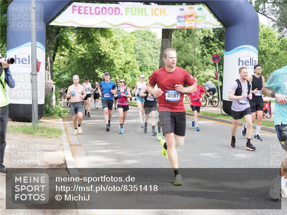 29.06.2025 - hella hamburg halbmarathon MichiJ http://msf.ph/oto/8351418 29.06.2025 10:41:15 Zwischen KM18-KM19 1422, 1442, 2630, 3059, 4587, 6374, 8698, 9922, 11789, 14702, 14909, 15441, 17765, 18380 meine-sportfotos.de