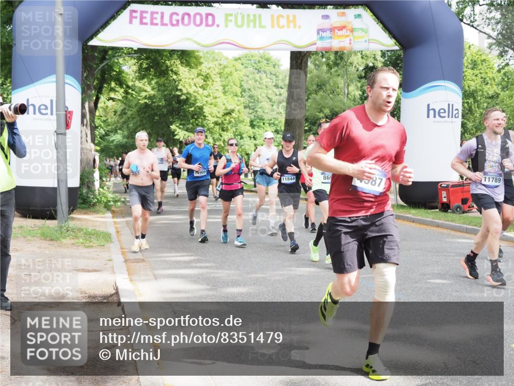 29.06.2025 - hella hamburg halbmarathon MichiJ http://msf.ph/oto/8351479 29.06.2025 10:41:15 Zwischen KM18-KM19 1422, 1442, 2630, 3059, 4587, 6374, 8698, 9922, 11789, 14702, 14909, 15441, 17765, 18380 meine-sportfotos.de