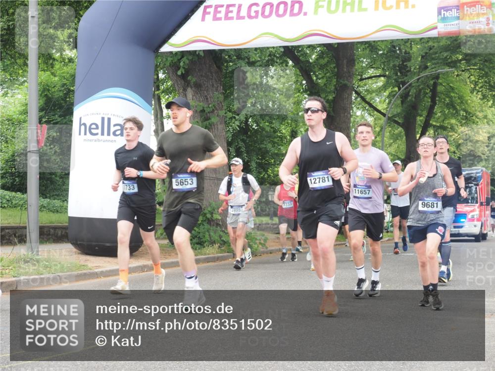 29.06.2025 - hella hamburg halbmarathon KatJ http://msf.ph/oto/8351502 29.06.2025 10:50:58 Zwischen KM18-KM19 1212, 1733, 1851, 2463, 4985, 5653, 7333 meine-sportfotos.de
