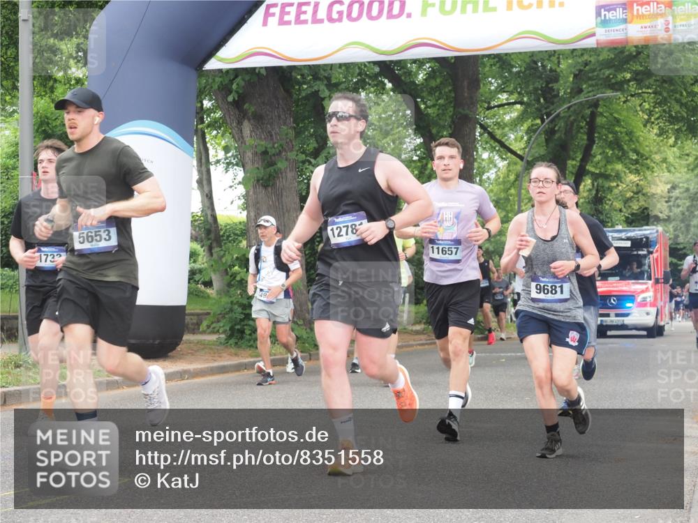 29.06.2025 - hella hamburg halbmarathon KatJ http://msf.ph/oto/8351558 29.06.2025 10:50:58 Zwischen KM18-KM19 1212, 1733, 1851, 2463, 4985, 5653, 7333 meine-sportfotos.de