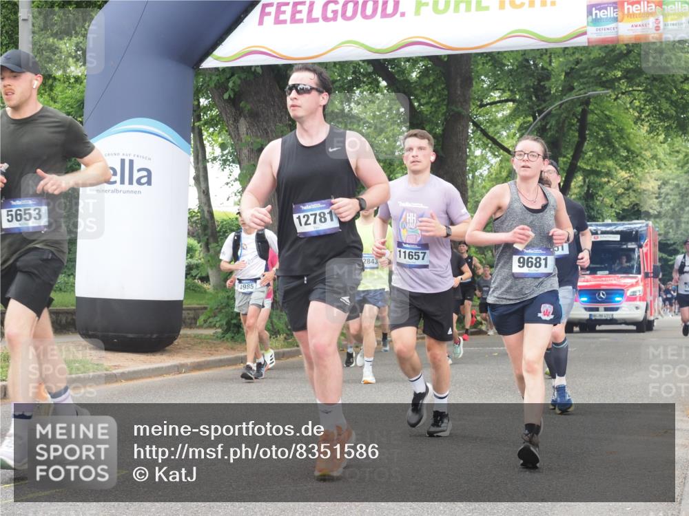 29.06.2025 - hella hamburg halbmarathon KatJ http://msf.ph/oto/8351586 29.06.2025 10:50:59 Zwischen KM18-KM19 1212, 1733, 1851, 2463, 4985, 5653, 7333 meine-sportfotos.de