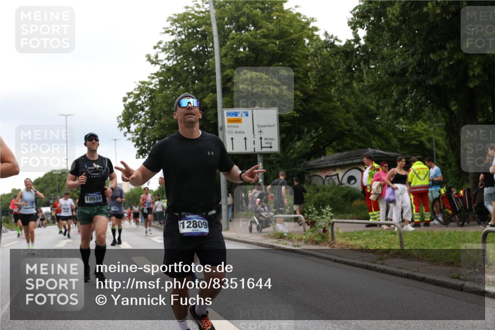 29.06.2025 - hella hamburg halbmarathon Yannick Fuchs http://msf.ph/oto/8351644 29.06.2025 10:52:49 20KM 1285, 1642, 1946, 1951, 2027, 2711, 2855, 5084, 5633, 6208, 6636, 6860, 6997, 7476, 8392, 8929, 9156, 9353, 9553, 9555, 9655, 9835, 10539, 10915, 12809, 13407, 14355, 14375, 14631, 14914, 15263, 15824, 16160, 16206, 16409, 16563, 16922, 16924, 17346, 17665, 17782, 17810, 17814, 17839, 17852, 17931, 17967, 18112, 18232, 18266, 18556, 18682, 18730, 18833, 18954, 19002, 19003 meine-sportfotos.de
