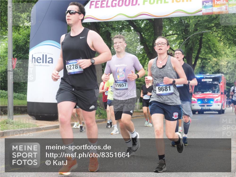 29.06.2025 - hella hamburg halbmarathon KatJ http://msf.ph/oto/8351664 29.06.2025 10:50:59 Zwischen KM18-KM19 1212, 1733, 1851, 2463, 4985, 5653, 7333 meine-sportfotos.de