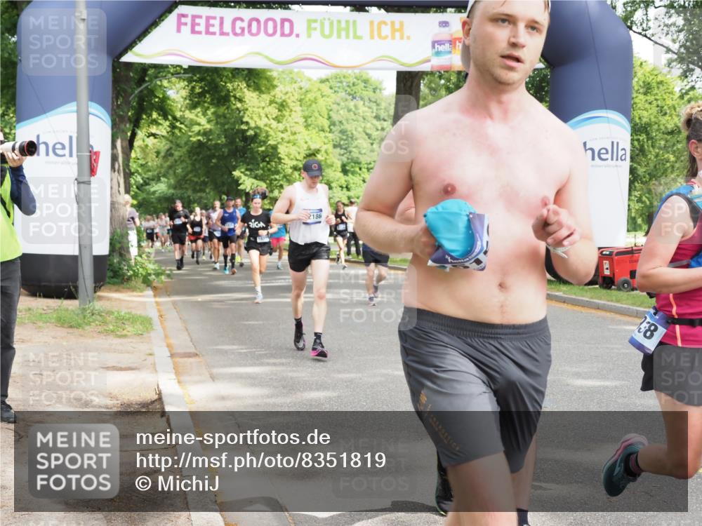 29.06.2025 - hella hamburg halbmarathon MichiJ http://msf.ph/oto/8351819 29.06.2025 10:41:18 Zwischen KM18-KM19 1422, 1442, 2630, 4587, 6374, 6938, 8698, 9060, 9922, 11789, 11844, 12186, 13794, 14702, 14909, 15156, 17765, 18380 meine-sportfotos.de