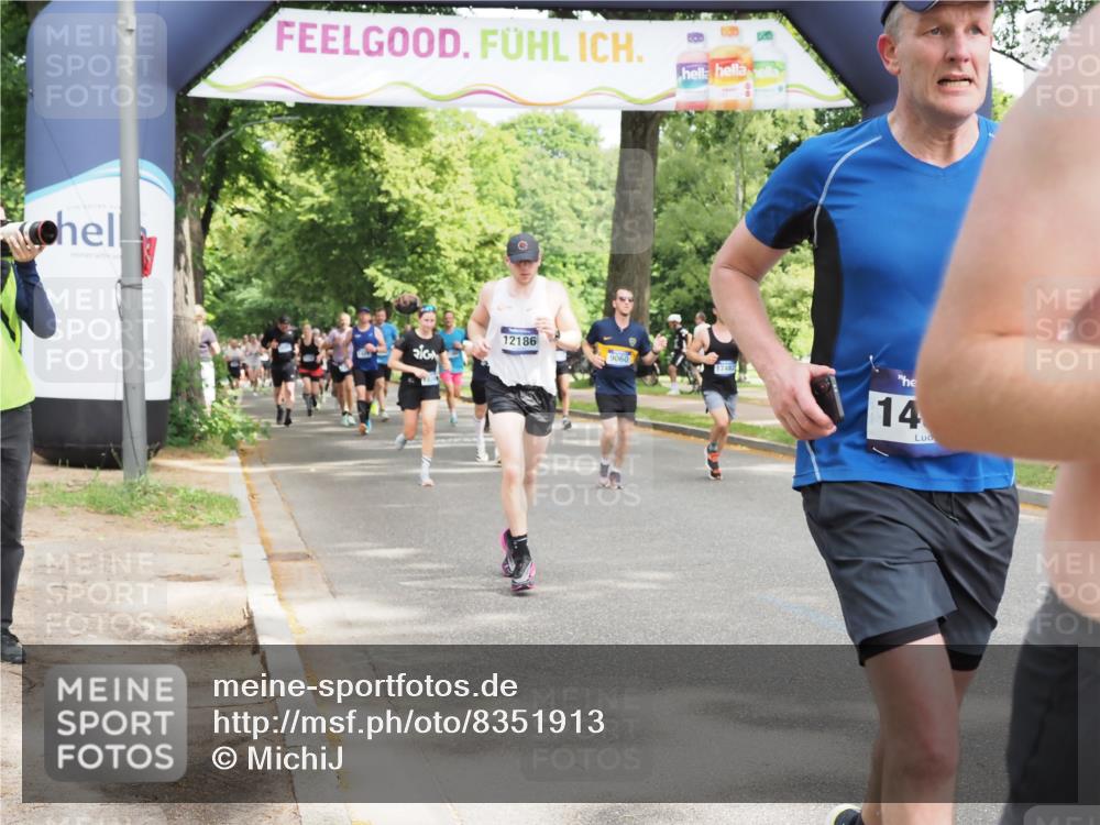 29.06.2025 - hella hamburg halbmarathon MichiJ http://msf.ph/oto/8351913 29.06.2025 10:41:19 Zwischen KM18-KM19 1422, 2630, 4587, 6374, 6938, 8698, 9060, 9922, 11789, 11844, 12186, 13794, 14702, 14909, 15156, 17482, 17765, 18308, 18380 meine-sportfotos.de