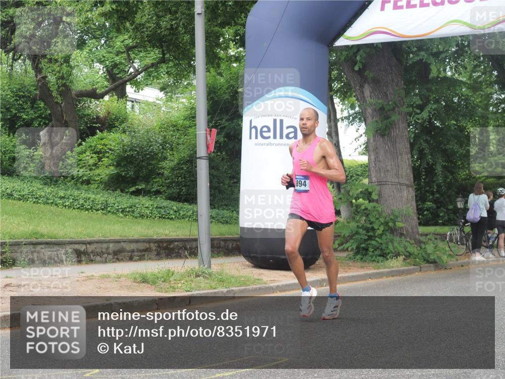 29.06.2025 - hella hamburg halbmarathon KatJ http://msf.ph/oto/8351971 29.06.2025 10:21:24 Zwischen KM18-KM19 1894, 4812, 5660, 7845 meine-sportfotos.de