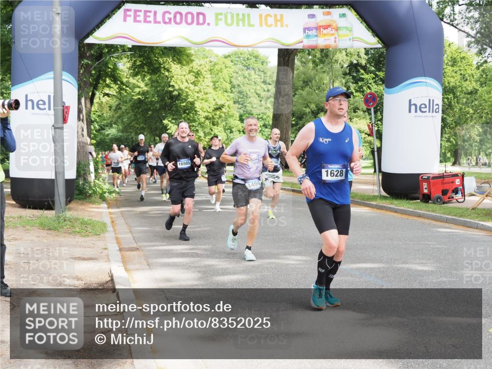 29.06.2025 - hella hamburg halbmarathon MichiJ http://msf.ph/oto/8352025 29.06.2025 10:41:24 Zwischen KM18-KM19 1496, 1628, 6938, 7395, 8316, 9060, 10266, 11068, 11747, 11844, 12186, 13794, 15156, 15169, 15856, 16985, 17482, 18308 meine-sportfotos.de