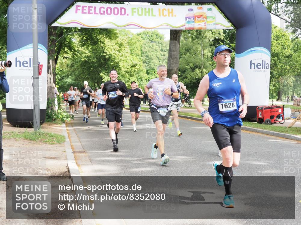 29.06.2025 - hella hamburg halbmarathon MichiJ http://msf.ph/oto/8352080 29.06.2025 10:41:24 Zwischen KM18-KM19 1496, 1628, 6938, 7395, 8316, 9060, 10266, 11068, 11747, 11844, 12186, 13794, 15156, 15169, 15856, 16985, 17482, 18308 meine-sportfotos.de