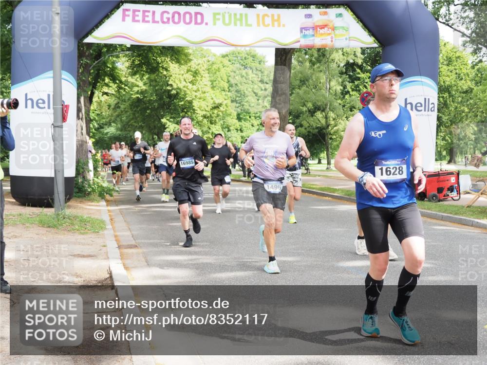 29.06.2025 - hella hamburg halbmarathon MichiJ http://msf.ph/oto/8352117 29.06.2025 10:41:24 Zwischen KM18-KM19 1496, 1628, 6938, 7395, 8316, 9060, 10266, 11068, 11747, 11844, 12186, 13794, 15156, 15169, 15856, 16985, 17482, 18308 meine-sportfotos.de