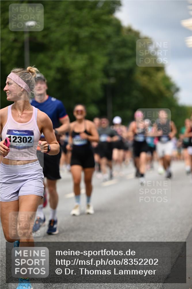 29.06.2025 - hella hamburg halbmarathon Dr. Thomas Lammeyer http://msf.ph/oto/8352202 29.06.2025 10:40:47 Kennedybrücke 1008, 1010, 1224, 3401, 3699, 3895, 4245, 5171, 5246, 5540, 5747, 5809, 5919, 6184, 6359, 6417, 7632, 8530, 8581, 9229, 9295, 9432, 9694, 9701, 9806, 10123, 10487, 10531, 10577, 10984 meine-sportfotos.de