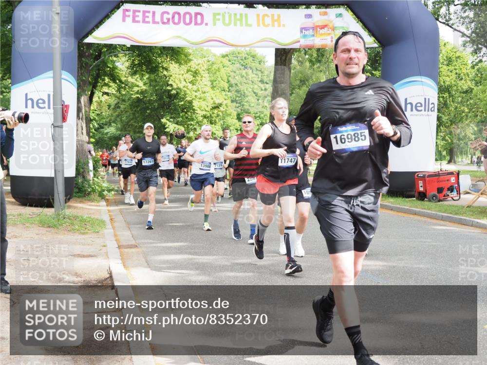 29.06.2025 - hella hamburg halbmarathon MichiJ http://msf.ph/oto/8352370 29.06.2025 10:41:27 Zwischen KM18-KM19 1496, 1628, 2561, 7129, 7395, 8316, 10191, 10192, 10266, 11068, 11747, 13988, 15169, 15856, 16985, 17261, 17482, 18308, 18612 meine-sportfotos.de