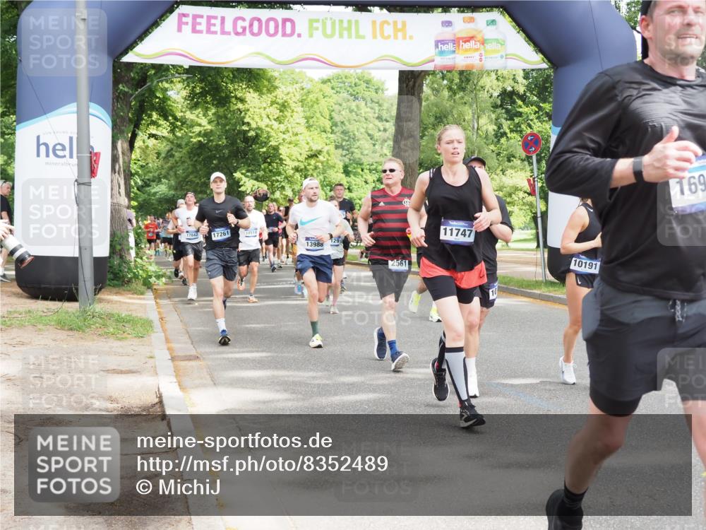29.06.2025 - hella hamburg halbmarathon MichiJ http://msf.ph/oto/8352489 29.06.2025 10:41:27 Zwischen KM18-KM19 1496, 1628, 2561, 7129, 7395, 8316, 10191, 10192, 10266, 11068, 11747, 13988, 15169, 15856, 16985, 17261, 17482, 18308, 18612 meine-sportfotos.de
