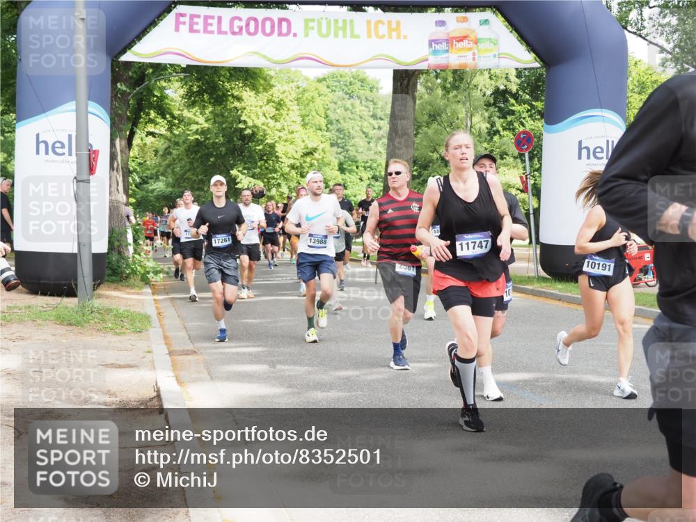 29.06.2025 - hella hamburg halbmarathon MichiJ http://msf.ph/oto/8352501 29.06.2025 10:41:27 Zwischen KM18-KM19 1496, 1628, 2561, 7129, 7395, 8316, 10191, 10192, 10266, 11068, 11747, 13988, 15169, 15856, 16985, 17261, 17482, 18308, 18612 meine-sportfotos.de