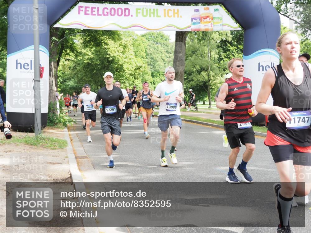 29.06.2025 - hella hamburg halbmarathon MichiJ http://msf.ph/oto/8352595 29.06.2025 10:41:28 Zwischen KM18-KM19 1496, 1628, 2561, 7129, 7395, 8285, 8316, 8449, 10191, 10192, 10266, 11068, 11747, 13988, 15169, 15856, 16985, 17261, 18514, 18612 meine-sportfotos.de