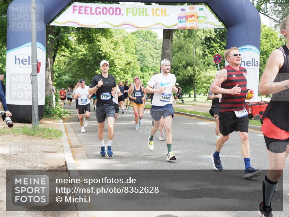 29.06.2025 - hella hamburg halbmarathon MichiJ http://msf.ph/oto/8352628 29.06.2025 10:41:28 Zwischen KM18-KM19 1496, 1628, 2561, 7129, 7395, 8285, 8316, 8449, 10191, 10192, 10266, 11068, 11747, 13988, 15169, 15856, 16985, 17261, 18514, 18612 meine-sportfotos.de