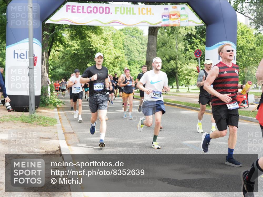 29.06.2025 - hella hamburg halbmarathon MichiJ http://msf.ph/oto/8352639 29.06.2025 10:41:28 Zwischen KM18-KM19 1496, 1628, 2561, 7129, 7395, 8285, 8316, 8449, 10191, 10192, 10266, 11068, 11747, 13988, 15169, 15856, 16985, 17261, 18514, 18612 meine-sportfotos.de