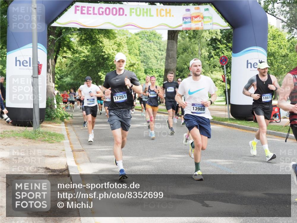 29.06.2025 - hella hamburg halbmarathon MichiJ http://msf.ph/oto/8352699 29.06.2025 10:41:28 Zwischen KM18-KM19 1496, 1628, 2561, 7129, 7395, 8285, 8316, 8449, 10191, 10192, 10266, 11068, 11747, 13988, 15169, 15856, 16985, 17261, 18514, 18612 meine-sportfotos.de