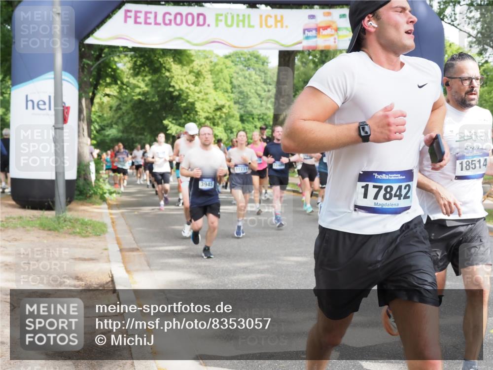 29.06.2025 - hella hamburg halbmarathon MichiJ http://msf.ph/oto/8353057 29.06.2025 10:41:31 Zwischen KM18-KM19 1496, 1628, 2561, 3945, 4419, 7129, 8285, 8449, 8772, 8798, 10191, 10192, 11231, 13988, 15169, 15300, 15838, 16574, 16630, 16985, 17261, 17842, 18514, 18612 meine-sportfotos.de