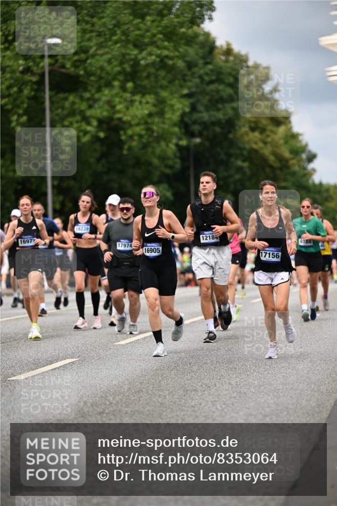 29.06.2025 - hella hamburg halbmarathon Dr. Thomas Lammeyer http://msf.ph/oto/8353064 29.06.2025 10:40:49 Kennedybrücke 1008, 1010, 1224, 3401, 3699, 3895, 4245, 5171, 5246, 5540, 5747, 5789, 5809, 5919, 6184, 6359, 6417, 7632, 7773, 8530, 8581, 9229, 9295, 9432, 9694, 9701, 9806, 10123, 10487, 10531, 10577, 10984 meine-sportfotos.de