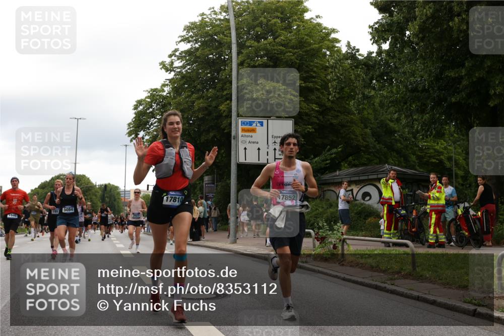 29.06.2025 - hella hamburg halbmarathon Yannick Fuchs http://msf.ph/oto/8353112 29.06.2025 10:52:54 20KM 1285, 1642, 1946, 1951, 2006, 2027, 2677, 2855, 3181, 5084, 5347, 5633, 6202, 6208, 6636, 6860, 6997, 7476, 8290, 8392, 8929, 9156, 9353, 9655, 9835, 10036, 10539, 10915, 12809, 13407, 14375, 14631, 14914, 15240, 15263, 15824, 16160, 16206, 16409, 16563, 16922, 16924, 17017, 17346, 17782, 17810, 17839, 17852, 17931, 18112, 18153, 18232, 18266, 18327, 18556, 18682, 18730, 18833, 18954, 19002, 19003 meine-sportfotos.de