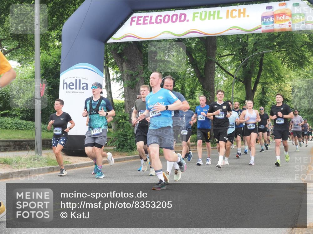 29.06.2025 - hella hamburg halbmarathon KatJ http://msf.ph/oto/8353205 29.06.2025 10:51:24 Zwischen KM18-KM19 1194, 1702, 1992, 2979, 4542, 6907, 6908, 7081, 8520, 8561 meine-sportfotos.de
