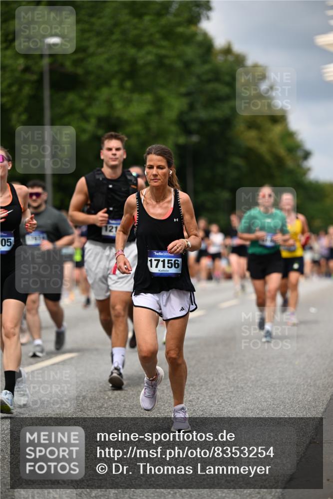 29.06.2025 - hella hamburg halbmarathon Dr. Thomas Lammeyer http://msf.ph/oto/8353254 29.06.2025 10:40:52 Kennedybrücke 1008, 1010, 1224, 1948, 2811, 3401, 3699, 3895, 4245, 5171, 5540, 5747, 5789, 5809, 5919, 6184, 6359, 6417, 7632, 7773, 8530, 8581, 8936, 8937, 9229, 9432, 9694, 9701, 9806, 10123, 10487, 10531, 10577, 10984 meine-sportfotos.de