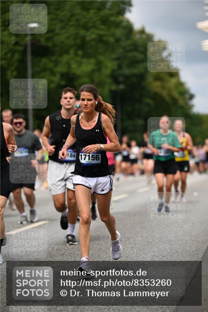 29.06.2025 - hella hamburg halbmarathon Dr. Thomas Lammeyer http://msf.ph/oto/8353260 29.06.2025 10:40:52 Kennedybrücke 1008, 1010, 1224, 1948, 2811, 3401, 3699, 3895, 4245, 5171, 5540, 5747, 5789, 5809, 5919, 6184, 6359, 6417, 7632, 7773, 8530, 8581, 8936, 8937, 9229, 9432, 9694, 9701, 9806, 10123, 10487, 10531, 10577, 10984 meine-sportfotos.de
