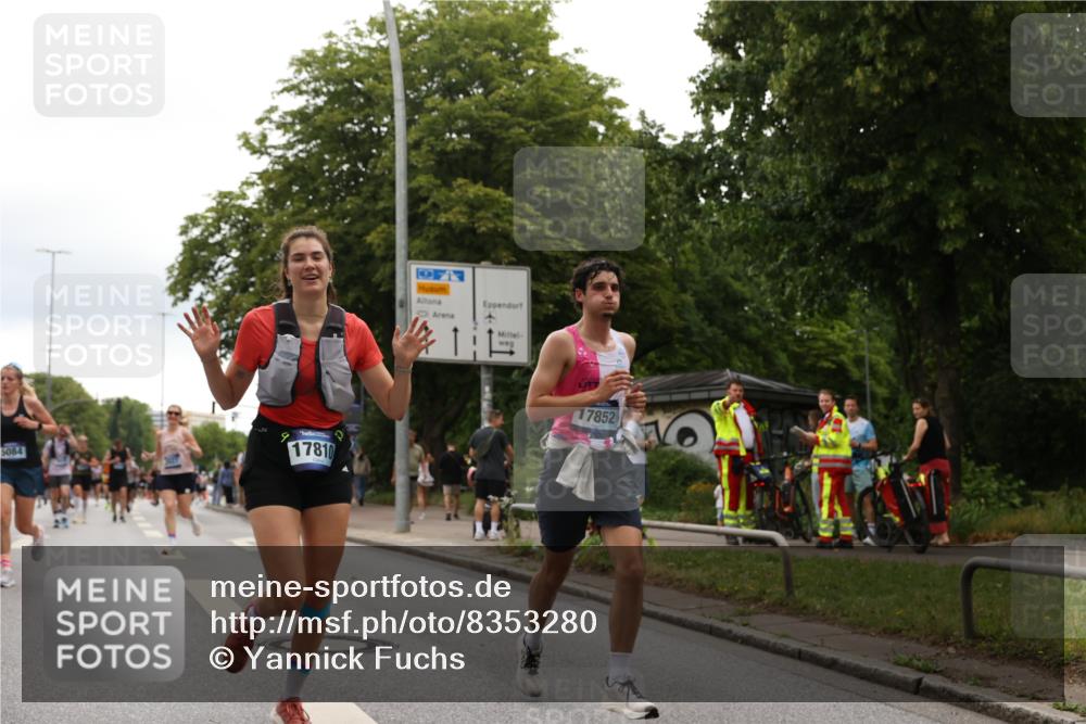 29.06.2025 - hella hamburg halbmarathon Yannick Fuchs http://msf.ph/oto/8353280 29.06.2025 10:52:54 20KM 1285, 1642, 1946, 1951, 2006, 2027, 2677, 2855, 3181, 5084, 5347, 5633, 6202, 6208, 6636, 6860, 6997, 7476, 8290, 8392, 8929, 9156, 9353, 9655, 9835, 10036, 10539, 10915, 12809, 13407, 14375, 14631, 14914, 15240, 15263, 15824, 16160, 16206, 16409, 16563, 16922, 16924, 17017, 17346, 17782, 17810, 17839, 17852, 17931, 18112, 18153, 18232, 18266, 18327, 18556, 18682, 18730, 18833, 18954, 19002, 19003 meine-sportfotos.de