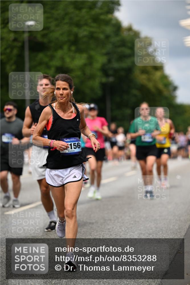 29.06.2025 - hella hamburg halbmarathon Dr. Thomas Lammeyer http://msf.ph/oto/8353288 29.06.2025 10:40:52 Kennedybrücke 1008, 1010, 1224, 1948, 2811, 3401, 3699, 3895, 4245, 5171, 5540, 5747, 5789, 5809, 5919, 6184, 6359, 6417, 7632, 7773, 8530, 8581, 8936, 8937, 9229, 9432, 9694, 9701, 9806, 10123, 10487, 10531, 10577, 10984 meine-sportfotos.de