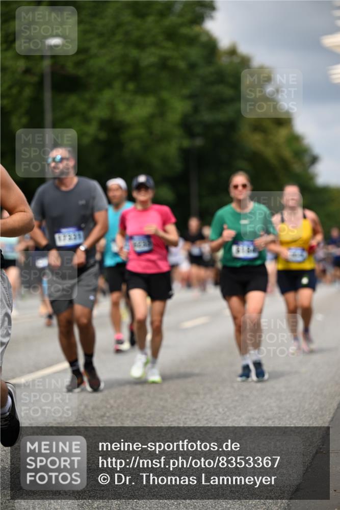 29.06.2025 - hella hamburg halbmarathon Dr. Thomas Lammeyer http://msf.ph/oto/8353367 29.06.2025 10:40:54 Kennedybrücke 1008, 1010, 1224, 1948, 2811, 3401, 3699, 3895, 4245, 5171, 5540, 5747, 5789, 5809, 5919, 6184, 6359, 6417, 7632, 7773, 8530, 8581, 8936, 8937, 9432, 9694, 9701, 9806, 9918, 10123, 10487, 10531, 10577, 10984 meine-sportfotos.de