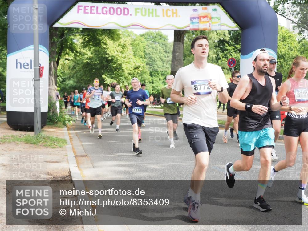 29.06.2025 - hella hamburg halbmarathon MichiJ http://msf.ph/oto/8353409 29.06.2025 10:41:35 Zwischen KM18-KM19 1410, 2354, 3791, 3945, 4419, 4903, 6260, 7973, 8285, 8394, 8449, 8514, 8772, 8798, 11231, 12362, 12489, 13912, 15300, 15838, 16047, 16110, 16574, 16630, 17734, 17842, 18514, 18612, 19177 meine-sportfotos.de