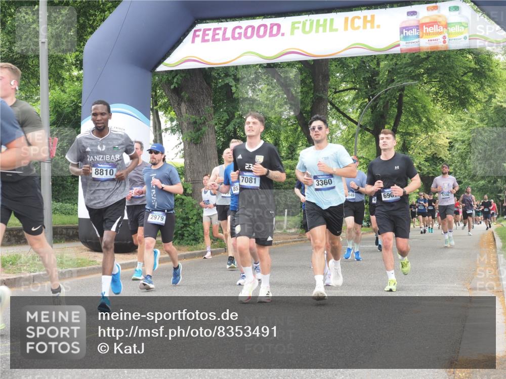 29.06.2025 - hella hamburg halbmarathon KatJ http://msf.ph/oto/8353491 29.06.2025 10:51:26 Zwischen KM18-KM19 1194, 1702, 1992, 2298, 2782, 2979, 4542, 6585, 6907, 6908, 7081, 8520, 8561 meine-sportfotos.de
