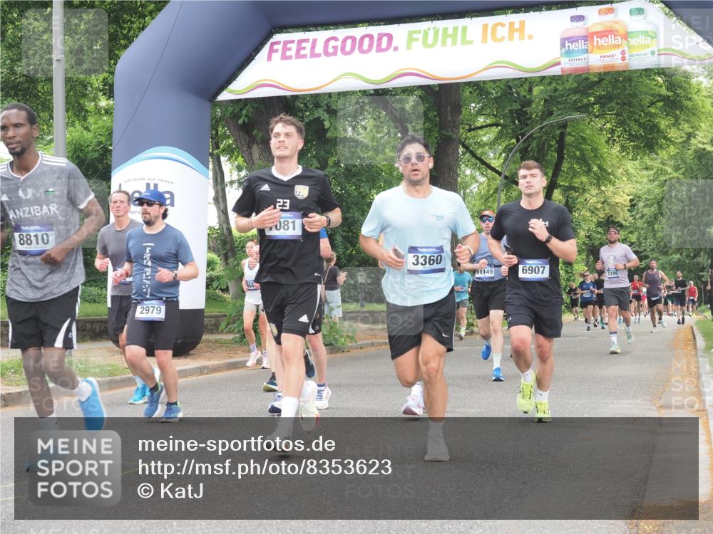 29.06.2025 - hella hamburg halbmarathon KatJ http://msf.ph/oto/8353623 29.06.2025 10:51:26 Zwischen KM18-KM19 1194, 1702, 1992, 2298, 2782, 2979, 4542, 6585, 6907, 6908, 7081, 8520, 8561 meine-sportfotos.de