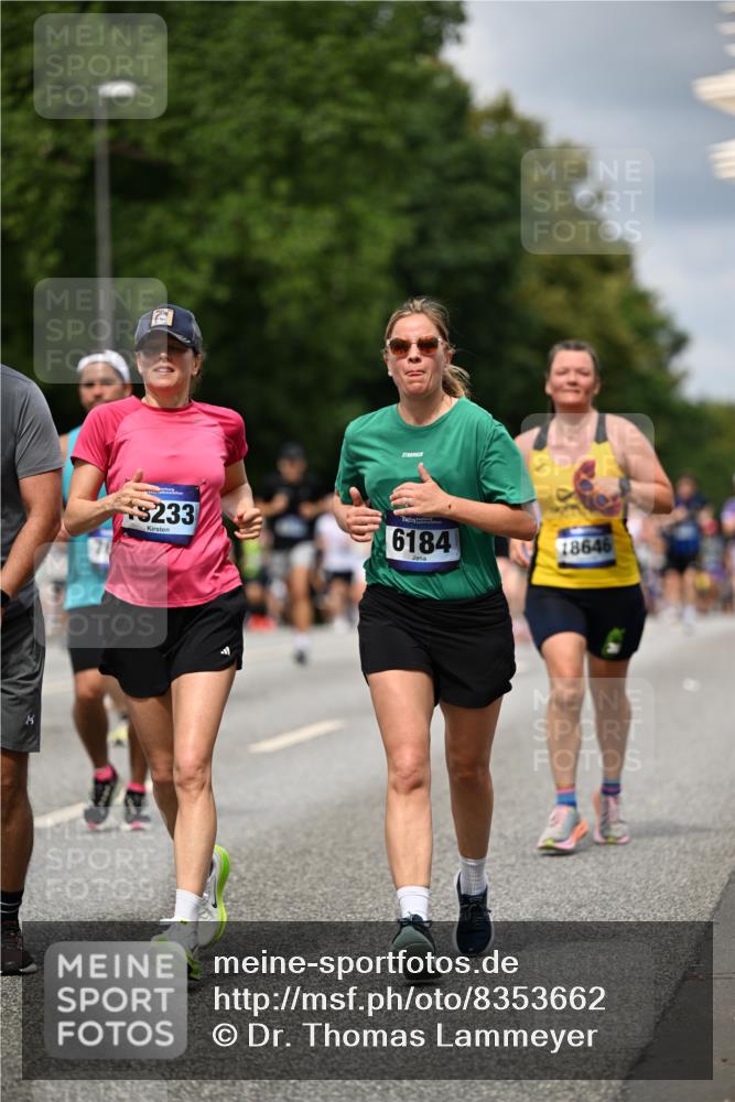 29.06.2025 - hella hamburg halbmarathon Dr. Thomas Lammeyer http://msf.ph/oto/8353662 29.06.2025 10:40:56 Kennedybrücke 1008, 1010, 1224, 1948, 2811, 3398, 3401, 3428, 3699, 3895, 4245, 5171, 5540, 5747, 5789, 5809, 6184, 6359, 6417, 7632, 7773, 8530, 8581, 8936, 8937, 9432, 9806, 9918, 10123, 10487, 10531, 10577, 10984 meine-sportfotos.de