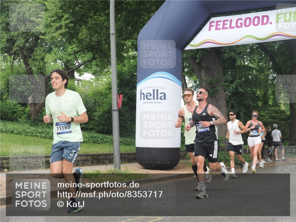 29.06.2025 - hella hamburg halbmarathon KatJ http://msf.ph/oto/8353717 29.06.2025 10:21:35 Zwischen KM18-KM19 1686, 5070, 7965 meine-sportfotos.de