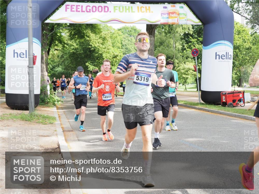 29.06.2025 - hella hamburg halbmarathon MichiJ http://msf.ph/oto/8353756 29.06.2025 10:41:38 Zwischen KM18-KM19 1327, 1410, 2354, 3791, 3945, 4903, 5319, 6260, 7973, 8394, 8514, 8772, 8798, 11184, 11231, 12362, 12489, 13912, 14948, 15838, 16047, 16110, 16630, 17734, 17803, 19177 meine-sportfotos.de