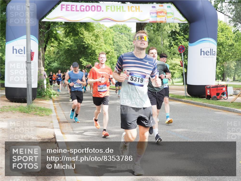 29.06.2025 - hella hamburg halbmarathon MichiJ http://msf.ph/oto/8353786 29.06.2025 10:41:38 Zwischen KM18-KM19 1327, 1410, 2354, 3791, 3945, 4903, 5319, 6260, 7973, 8394, 8514, 8772, 8798, 11184, 11231, 12362, 12489, 13912, 14948, 15838, 16047, 16110, 16630, 17734, 17803, 19177 meine-sportfotos.de