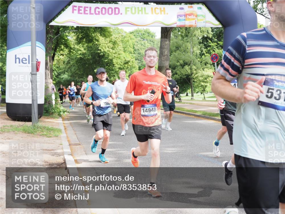 29.06.2025 - hella hamburg halbmarathon MichiJ http://msf.ph/oto/8353853 29.06.2025 10:41:39 Zwischen KM18-KM19 1327, 1410, 2354, 3791, 3945, 4903, 5319, 6260, 7973, 8394, 8514, 8772, 8798, 11184, 12362, 12489, 12526, 13912, 14948, 15838, 16047, 16110, 16630, 16868, 17734, 17803, 19177 meine-sportfotos.de