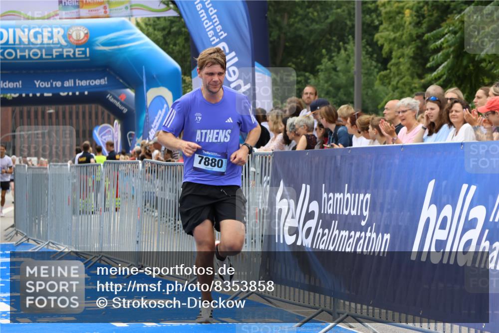 29.06.2025 - hella hamburg halbmarathon Strokosch-Dieckow http://msf.ph/oto/8353858 29.06.2025 10:30:52 Ziel 3379, 7055, 7880, 9381, 9508, 16508, 18871 meine-sportfotos.de